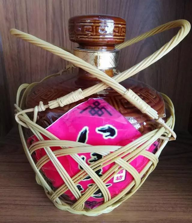 坛酒